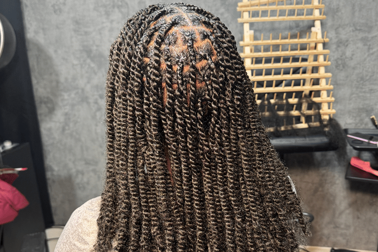 Kinky Twist